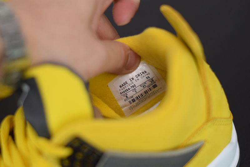 AIR JORDAN 4 RETRO LIGHTNING 314254-702