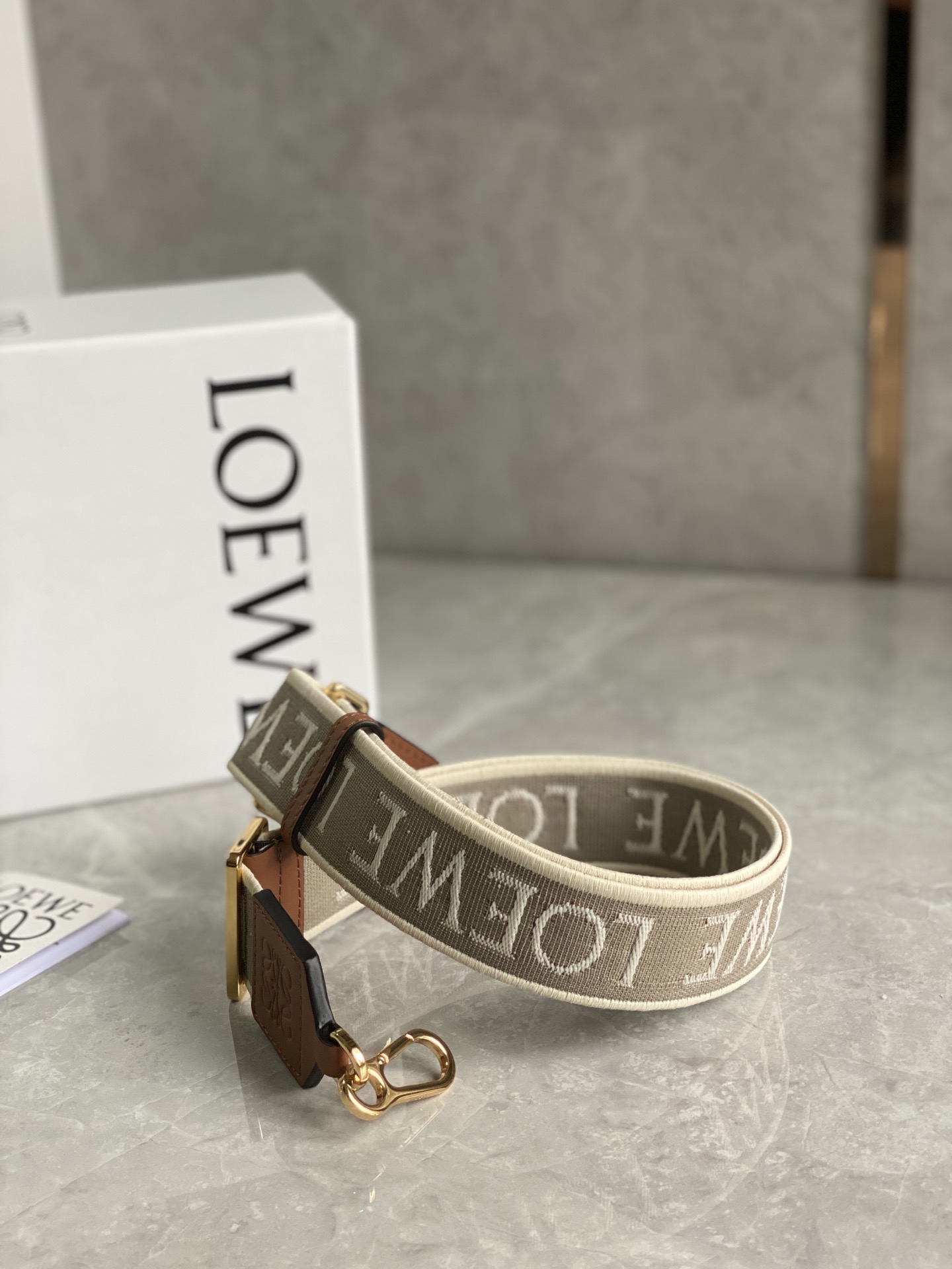 L0ew* straps