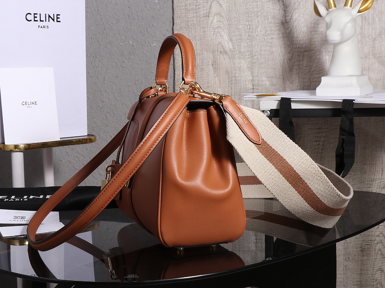 Celin**e Satinated Calfskin Small 16 Top Handle Bag Tan-23*19*10.5CM