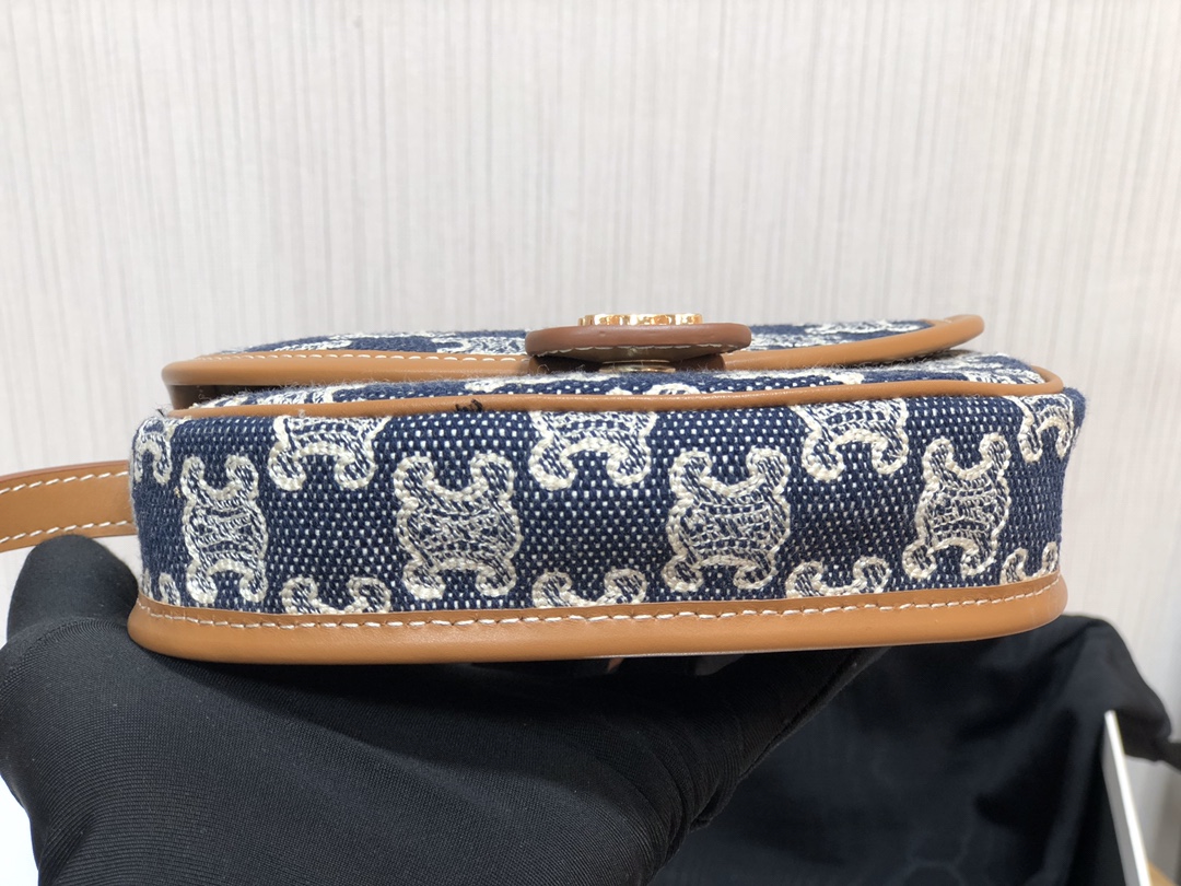 Celin Cabas Triomphe Handbags-15*11*4CM