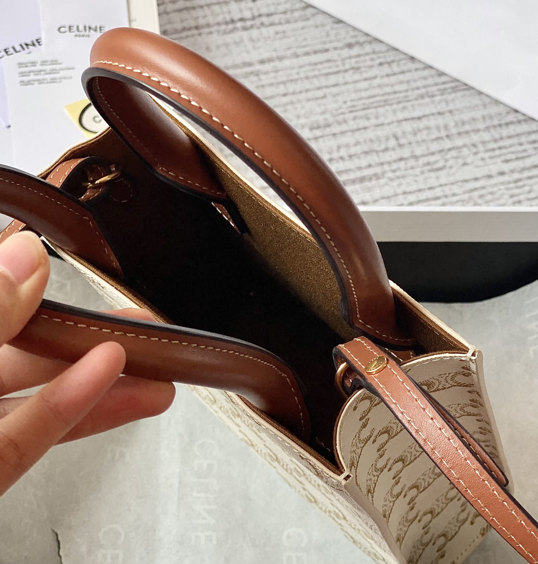 Celin Triomphe Tote-17*21*4CM