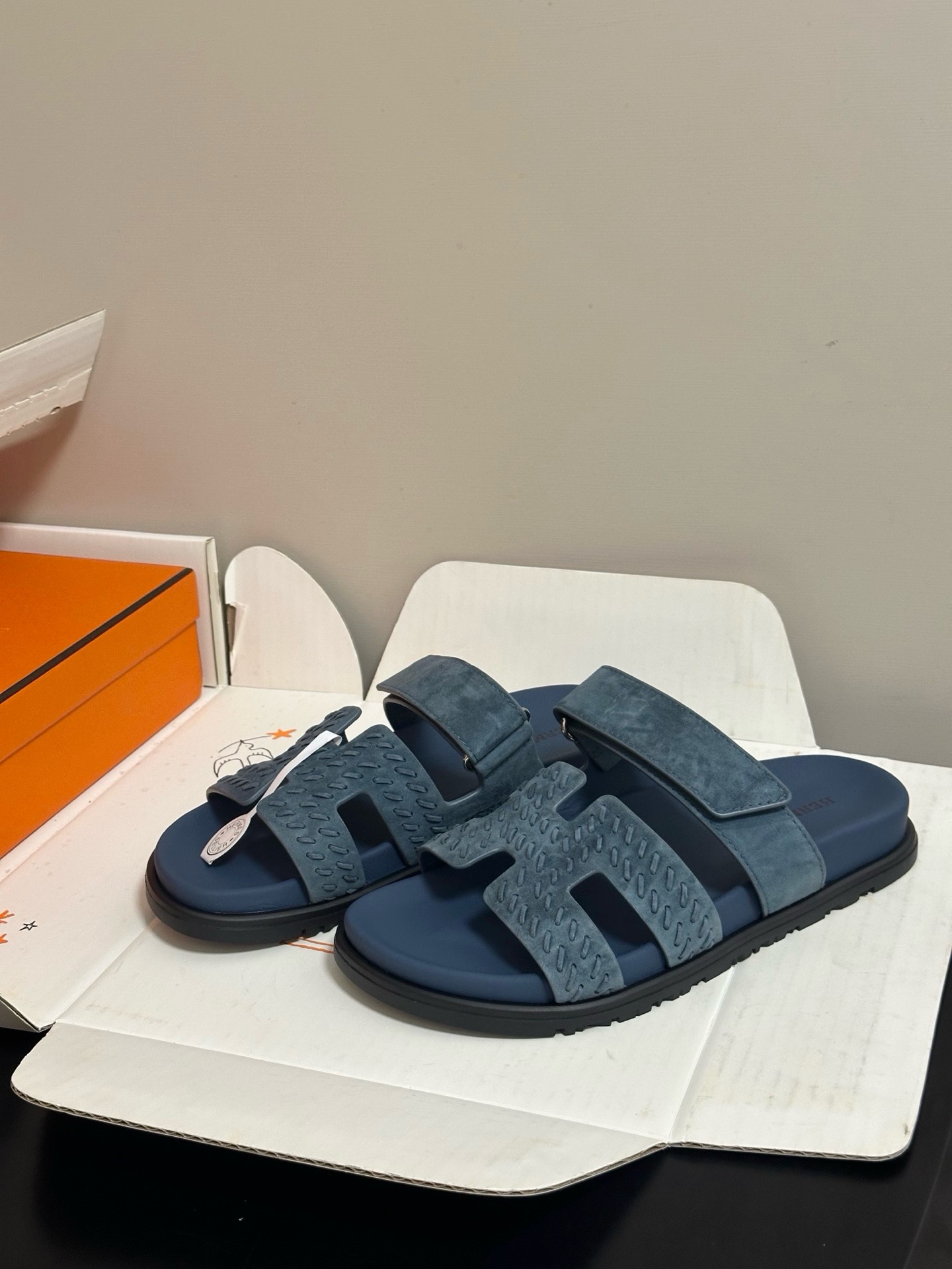 H**me5 Slides
