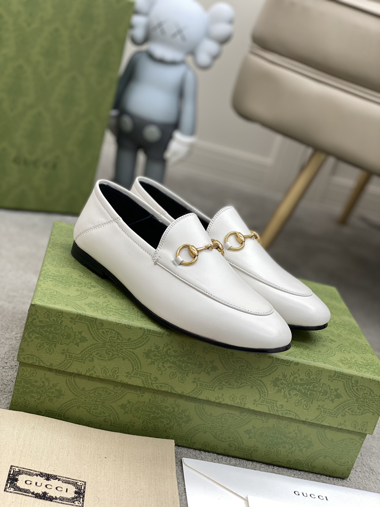 G*u*i loafers