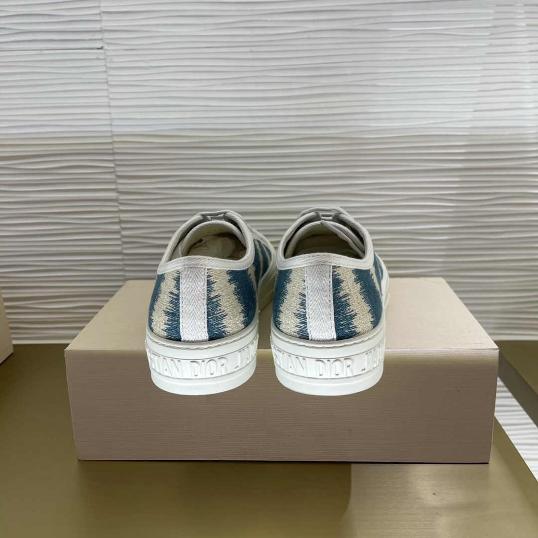 D*or sneakers