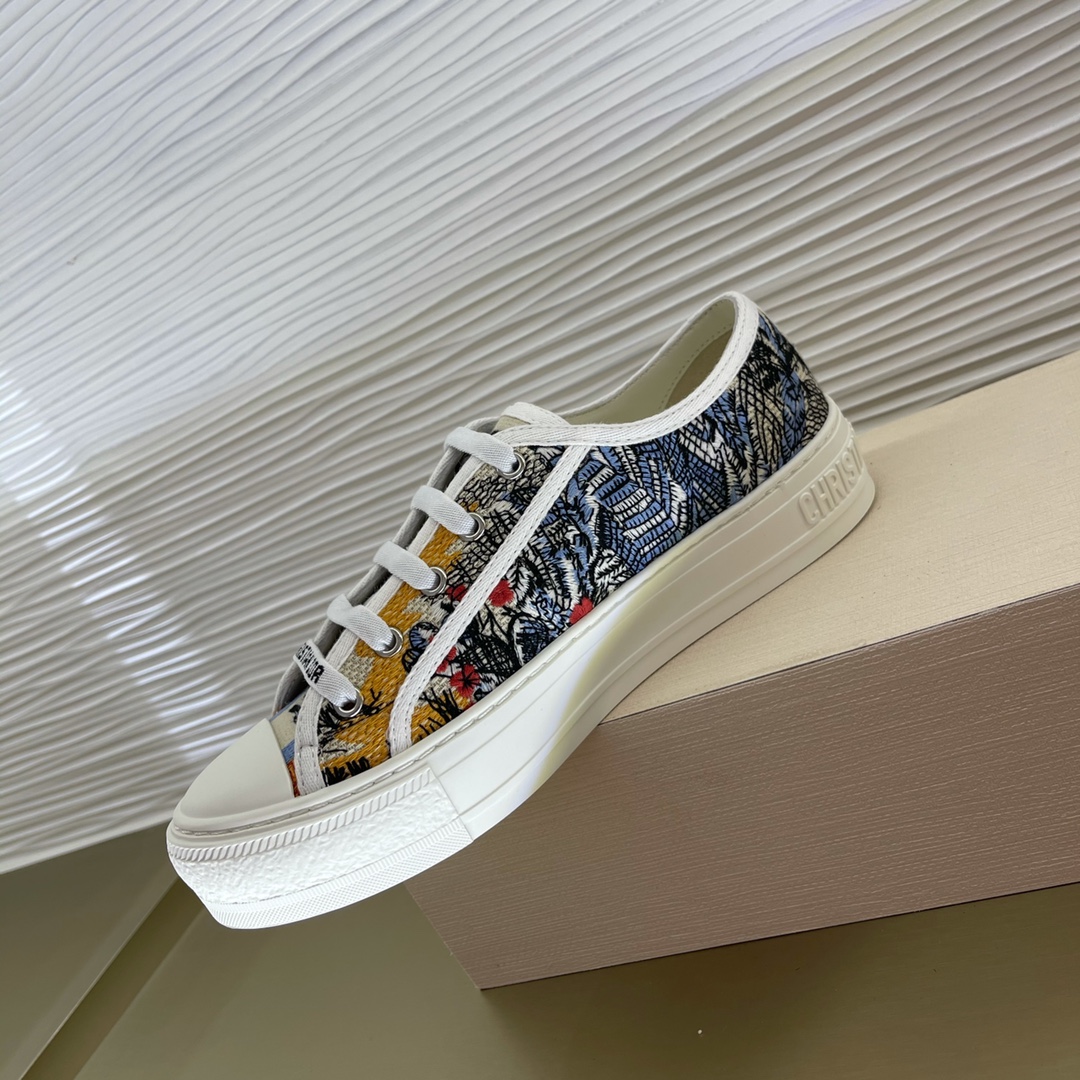 D*or sneakers